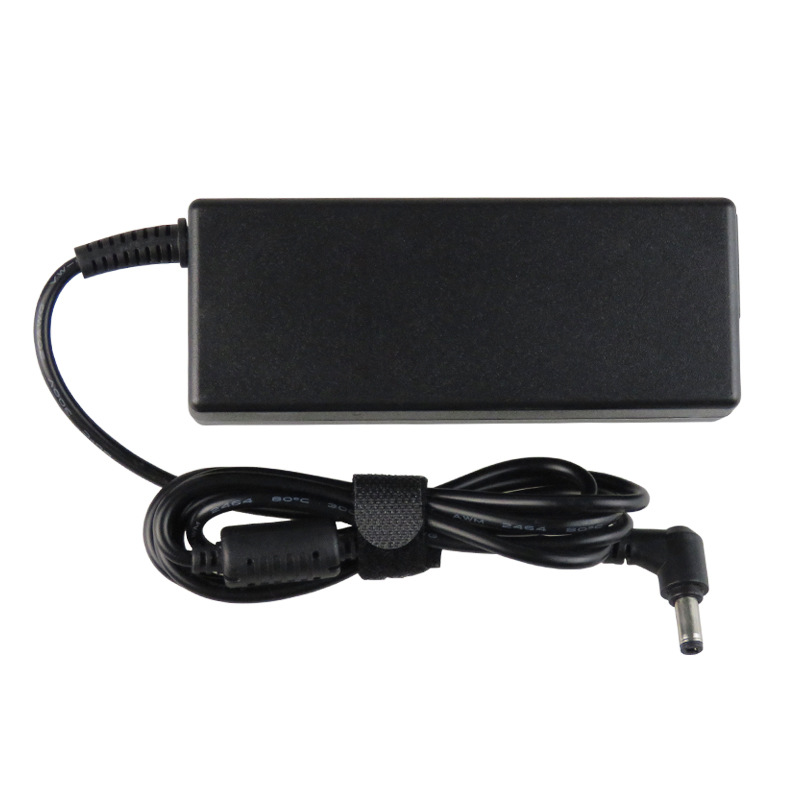 Set di caricabatterie adattato - Laptop Charger recensione e prezzo